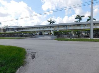 960 Crystal Lake Drive #201, Deerfield Beach, FL 33064