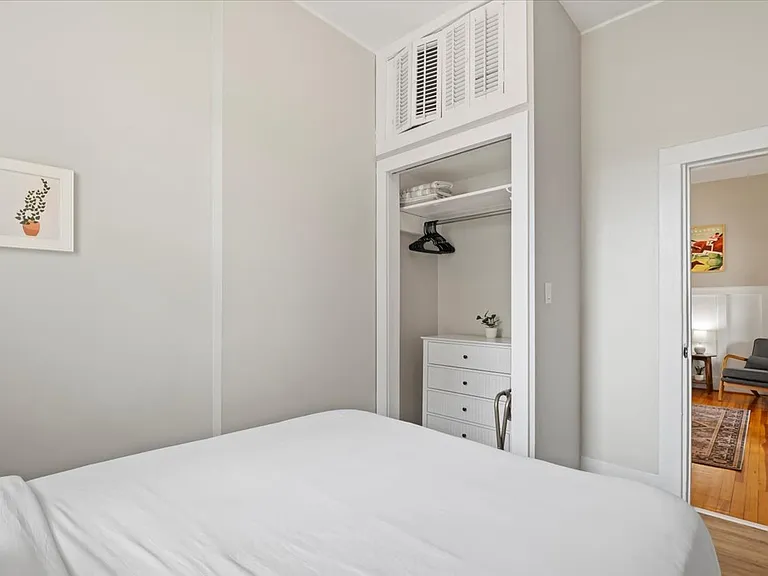 125 Circular St #B — Photo 12