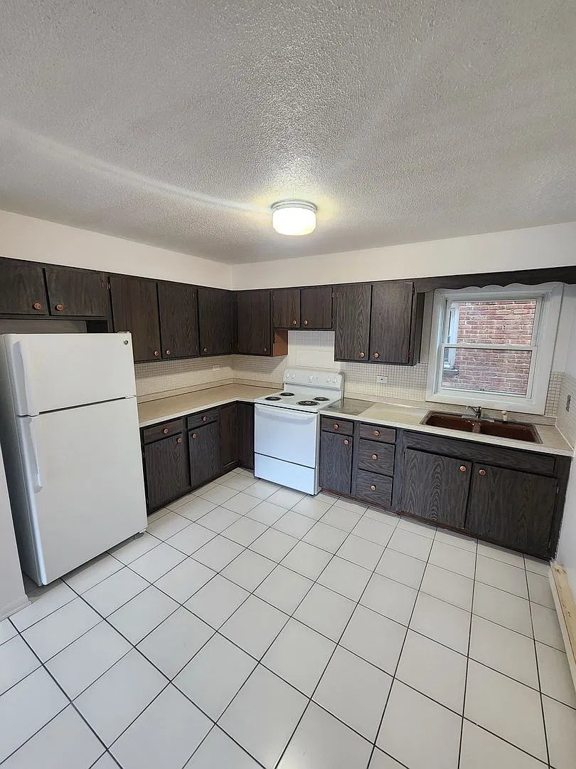 Frances Gustafson 517 — Photo 3