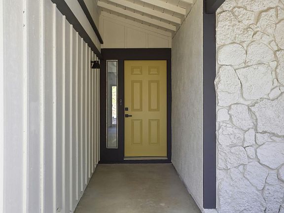 4th image of 193 Sunrise Way