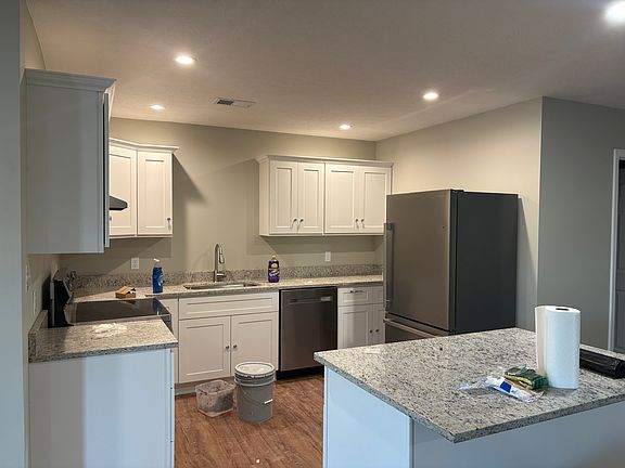 3rd image of 311 Coakley St