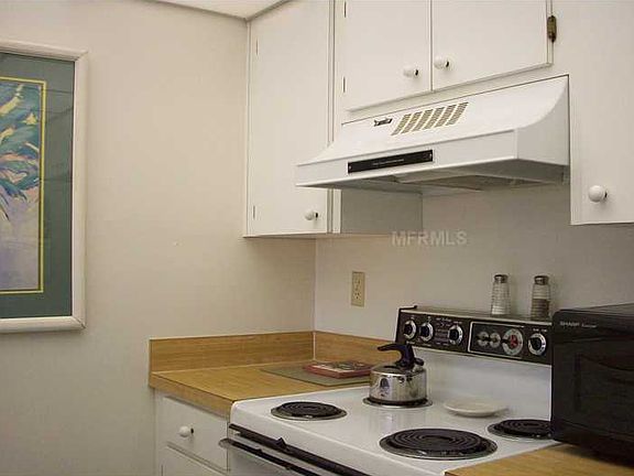5th image of 187 Palm View Ct