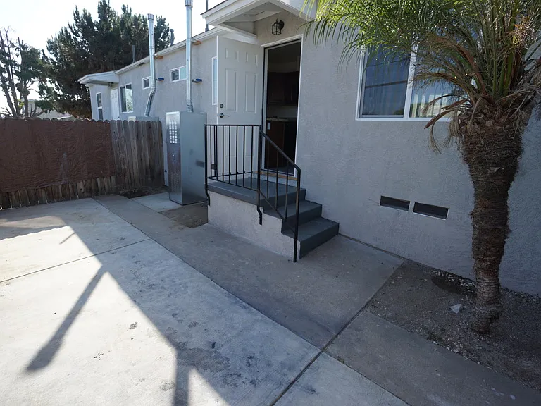 2078 Felspar St — Photo 8
