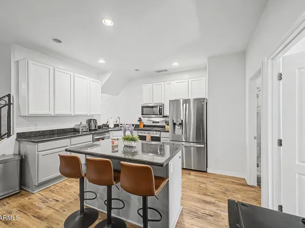 3422 E AVALON Drive, Phoenix, AZ 85018