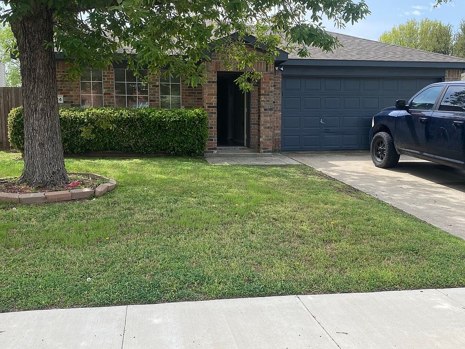 1st image of 1524 Lakeshore Dr