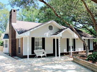 7042 Red Bud Ct, Ocean Springs, MS 39564