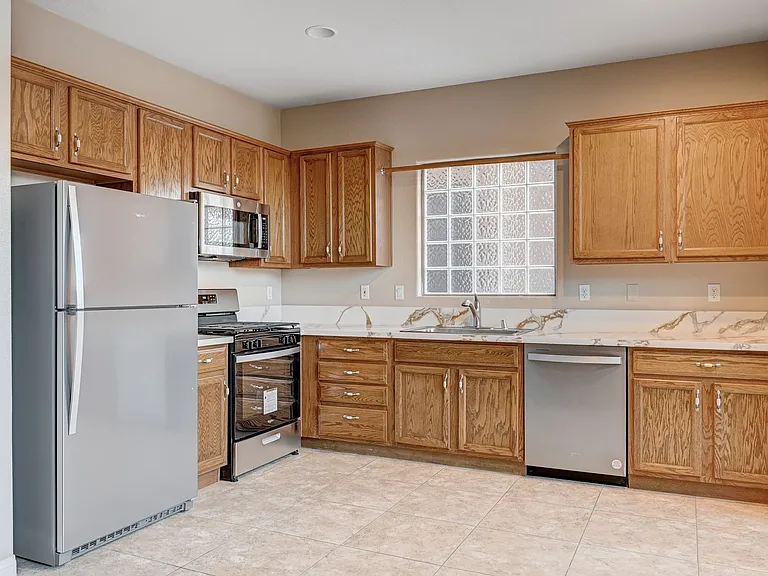 8224 Strawberry Spring St — Photo 9