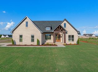 201 Hummingbird Way, Killen, AL 35645