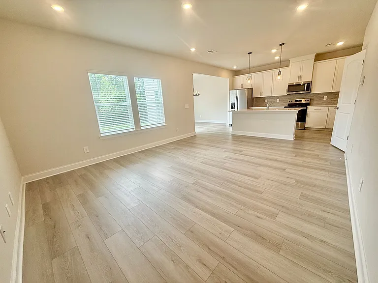 1816 Mahala Dr — Photo 8