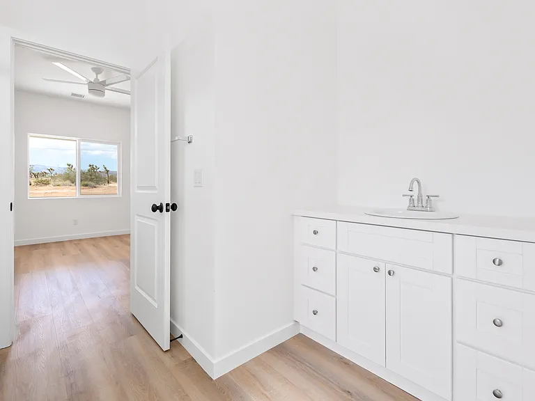 3878 Hilton Ave — Photo 30