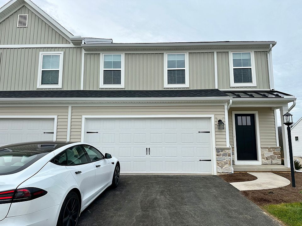 1st image of 330 Acer Ave