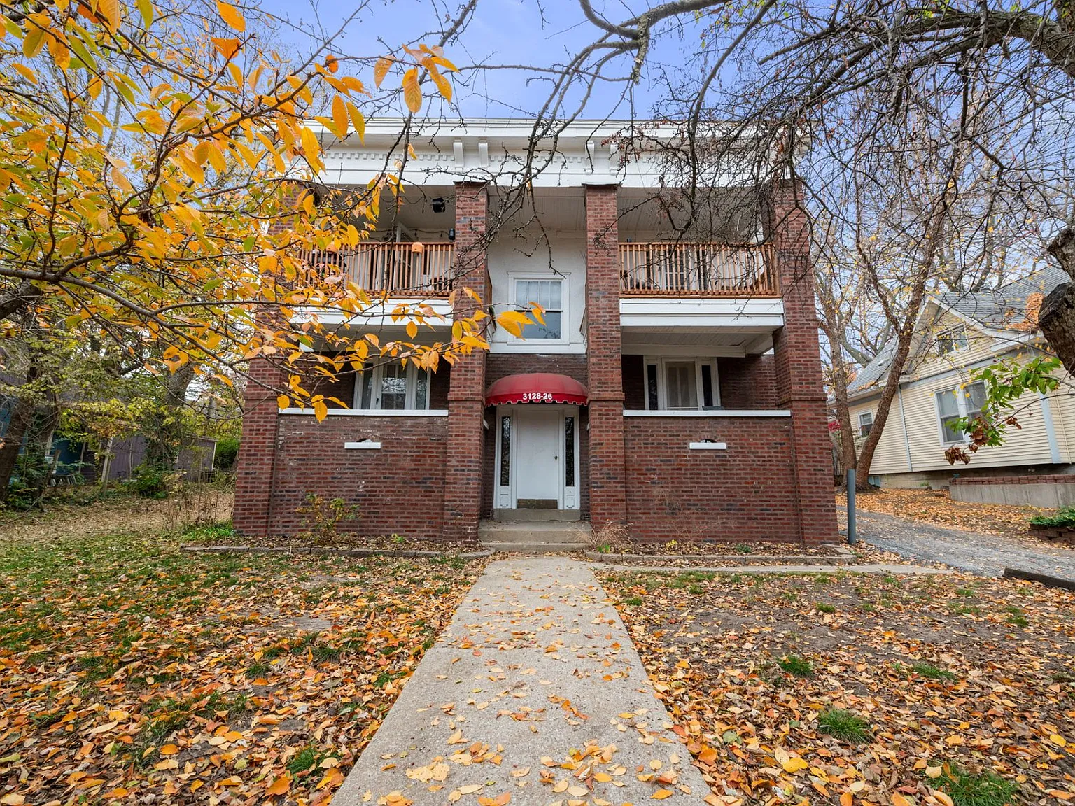 3126 McGEE — Photo 2