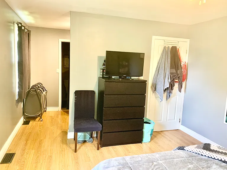 2 Cynthia St — Photo 12