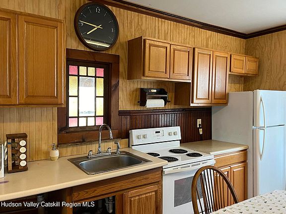 4th image of 311 N Lake Road