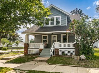 1528 K St SW, Cedar Rapids, IA 52404