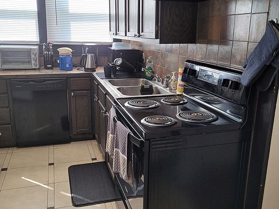 3rd image of 623 W Council St