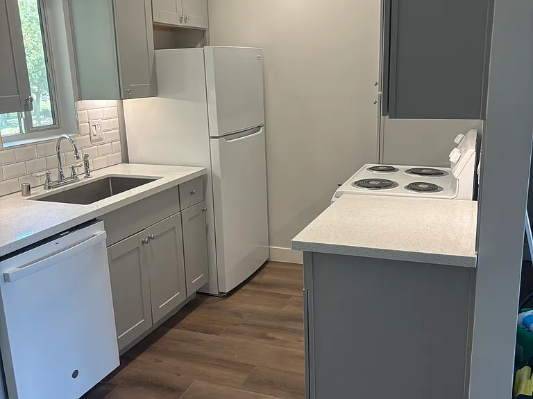 2290 S Palm Canyon Dr #118 — Photo 2