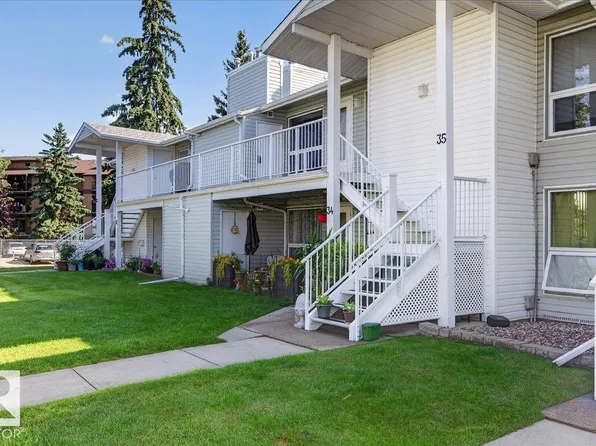 2115 118th St NW #35, Edmonton, AB T6J 5N1