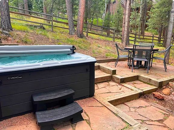 3rd image of 1121 Paradise Valley Dr