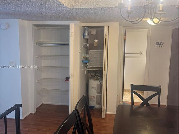 4th image of 3740 Inverrary Dr APT 2Q
