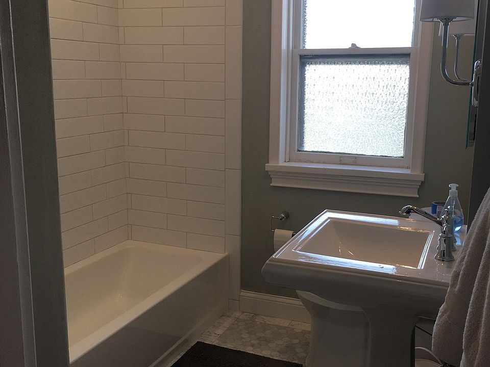 2nd image of 6610 Sutherland Ave