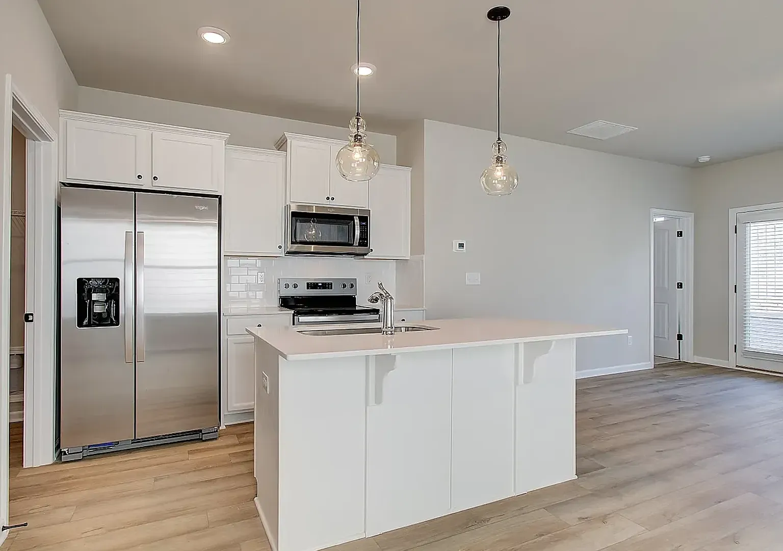 Custom Built 3 Bedroom Home With Bonus Area — Photo 3
