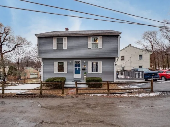 7 High Street Ct, Rockport, MA 01966