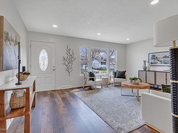2nd image of 14265 Janice Dr