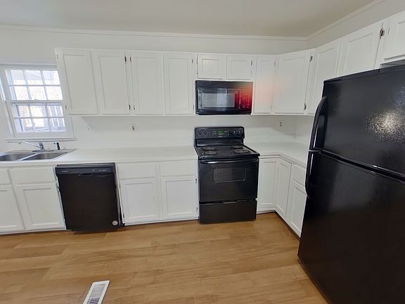 4th image of 707 S Hydraulic St #707