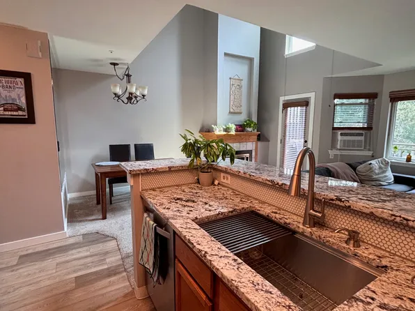 4990 Meredith Way APT 212, Boulder, CO 80303