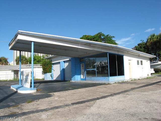 1st image of 3175 Palm Beach Blvd