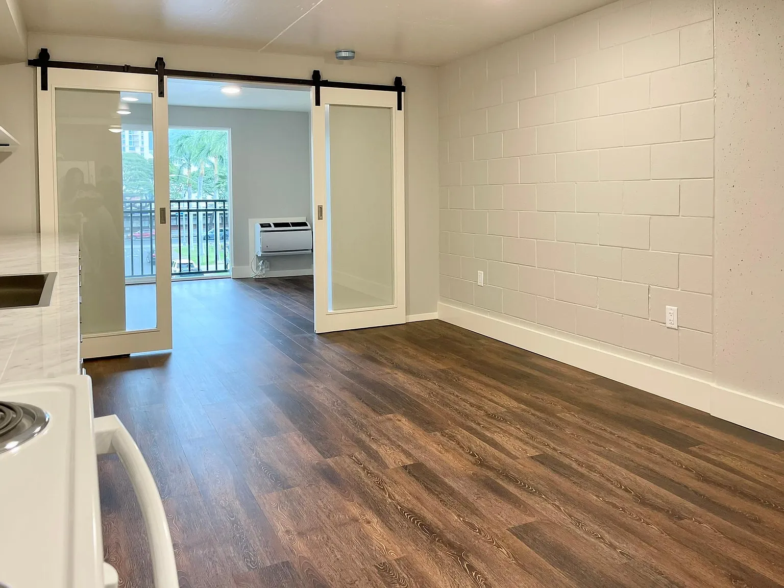 803 Waimanu St — Photo 2