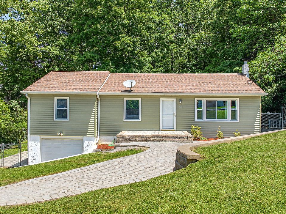 1st image of 705 White Oak Dr