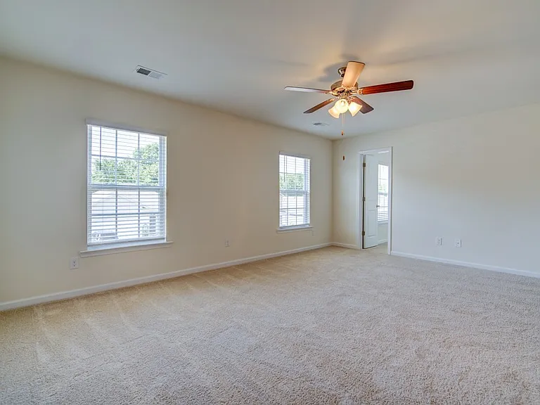 584 Craftsman Ln — Photo 21