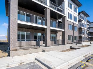 6 S Merganser Dr W #4102, Chestermere, AB T1X1K9