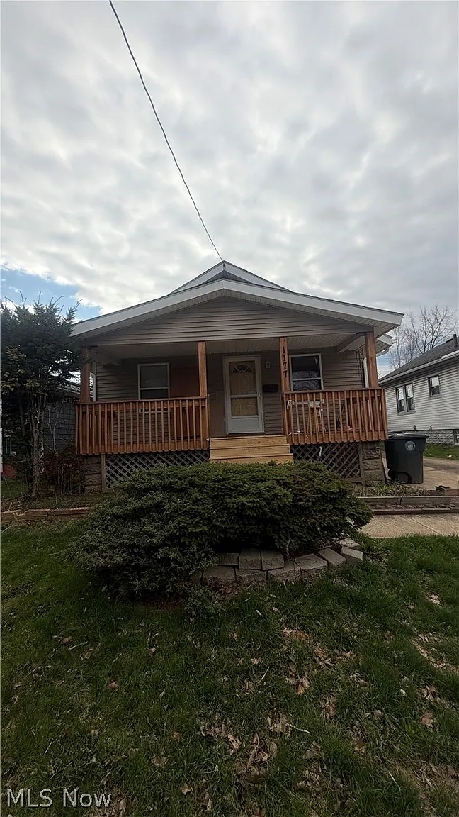 1177 Neptune Ave photo 1