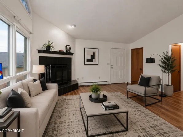 9241 Blackberry St APT 1, Anchorage, AK 99502
