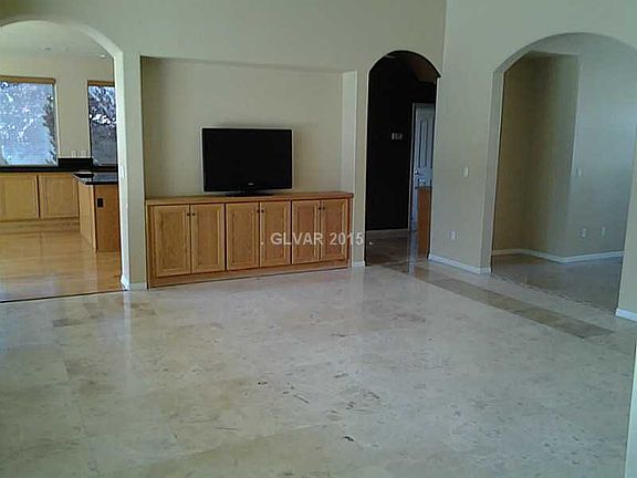 3rd image of 1371 Temporale Dr