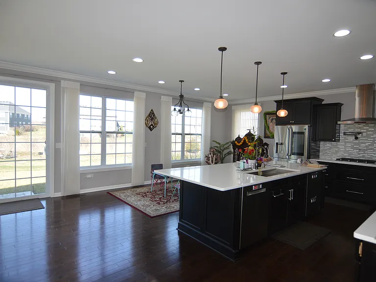 124 Roman Ln — Photo 8