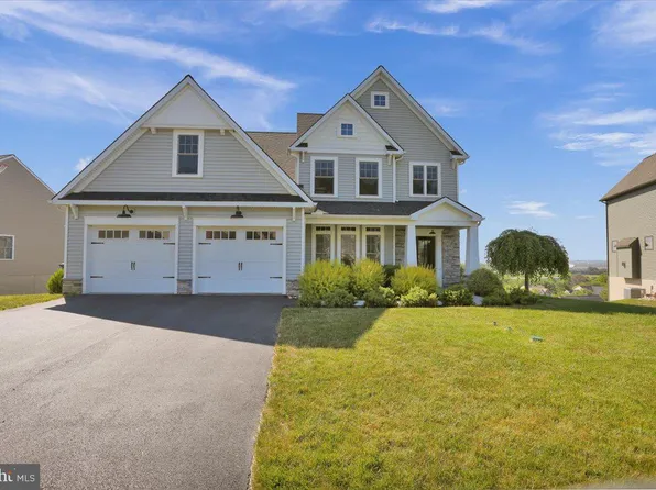 647 Golden Eagle Way, Lancaster, PA 17601