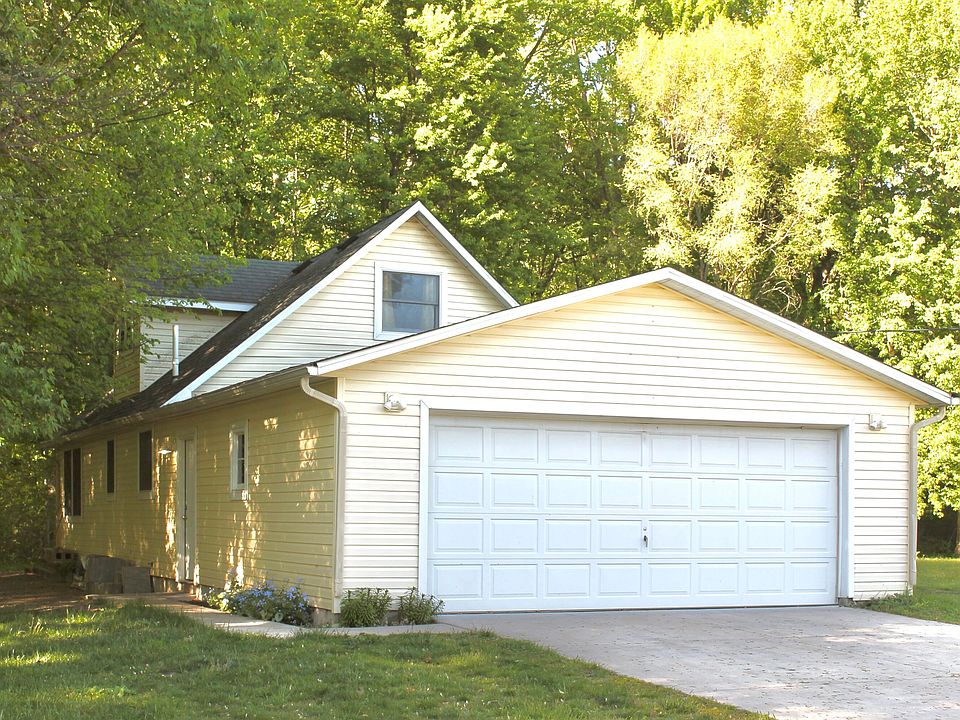 1st image of 12768 Valley Dr