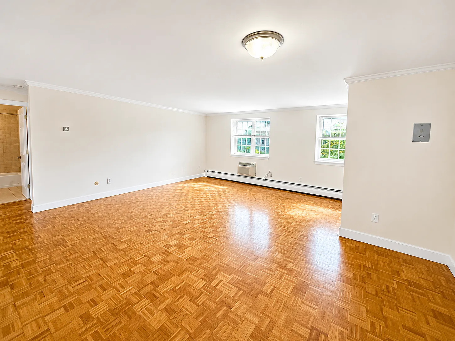 2 bed, 650 sqft, $2,950 — Photo 3
