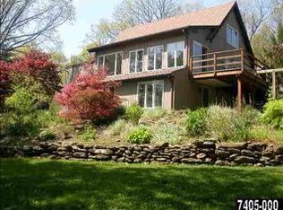 14343 Shaw Rd, Stewartstown, PA 17363