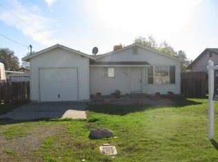 25285 Orange St, Los Molinos, CA 96055