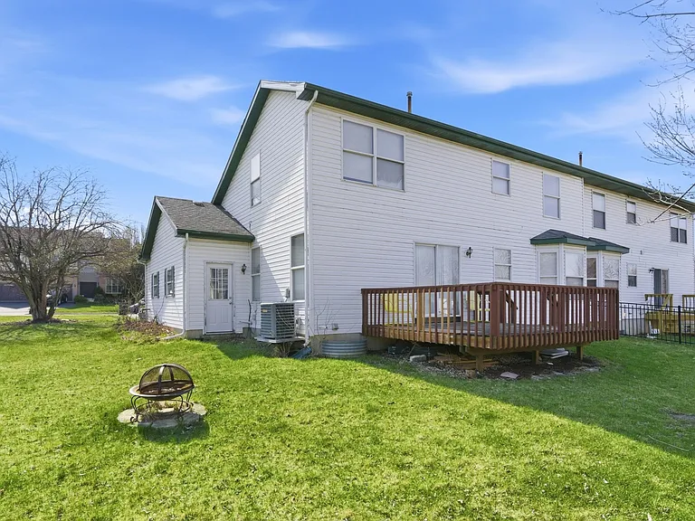 1824 Country Hills Dr #B — Photo 2