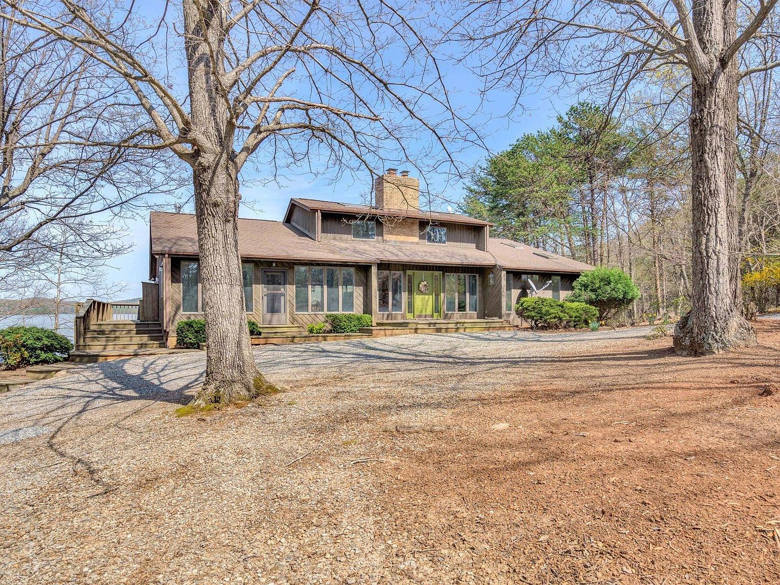 2200 Alpha Dr, Huddleston, VA 24104 Zillow