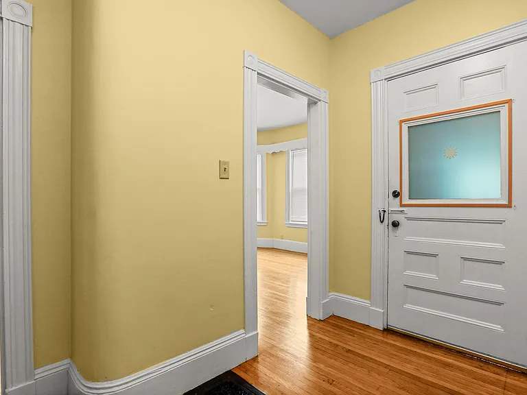 25 Tower St #1 — Photo 2