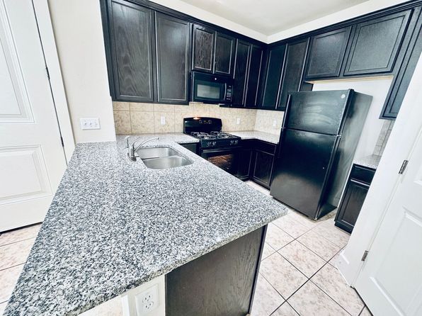 2216 Creekside Ln APT D