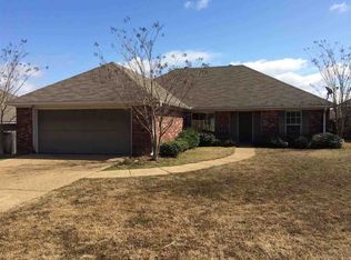 364 Kings Ridge Cir, Brandon, MS 39047