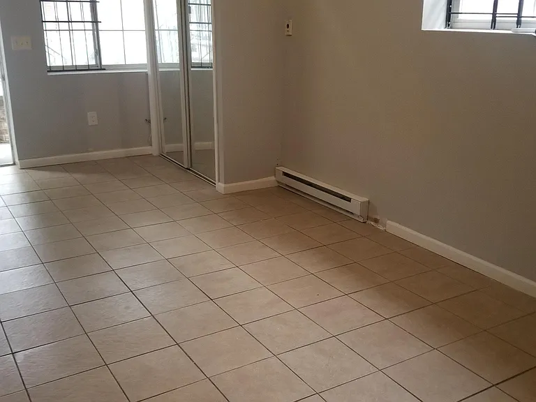 4156 Wickham Ave #WHEELCHAIR ACCESSIBL — Photo 7
